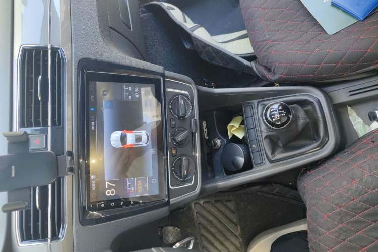 Used Volkswagen Santana 2018 1.5L Manual Comfort Edition Audio And AC Panel
