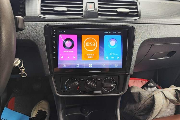 Used Volkswagen Santana 2018 1.5L Manual Fashion Edition Audio And AC Panel