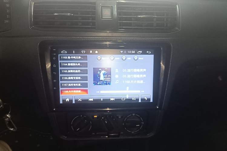 Used Volkswagen Santana 2018 1.5L Manual Fashion Edition Audio And AC Panel