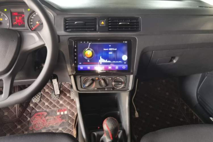 Used Volkswagen Santana 2018 1.5L Manual Fashion Edition Audio And AC Panel