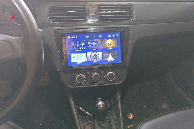 Used Volkswagen Santana 2018 1.5L Automatic Fashion Edition Audio And AC Panel