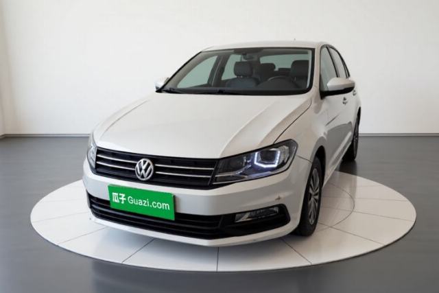 Ojetý Volkswagen Santana 2018 1.5L Manual Fashion Edition