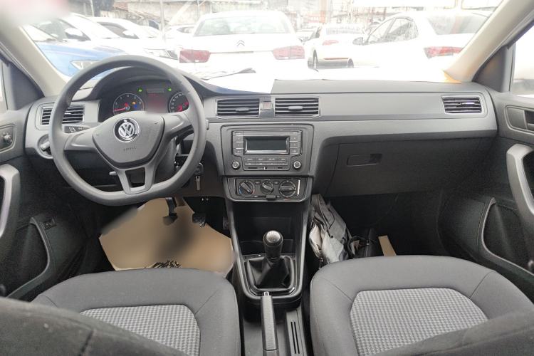 Used Volkswagen Santana 2018 1.5L Manual Fashion Edition Center Console