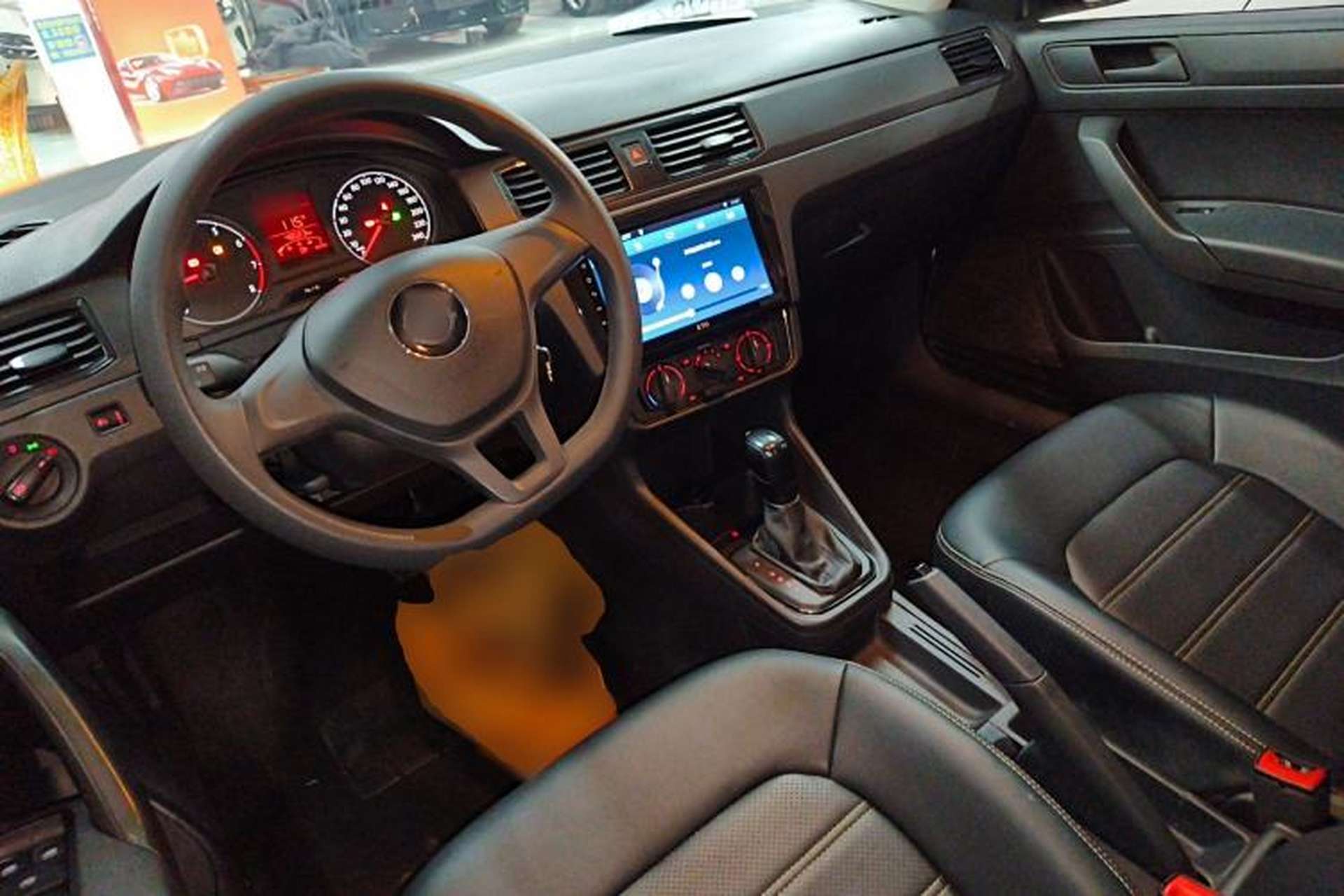 Used Volkswagen Santana 2018 1.5L Automatic Fashion Edition Center Console