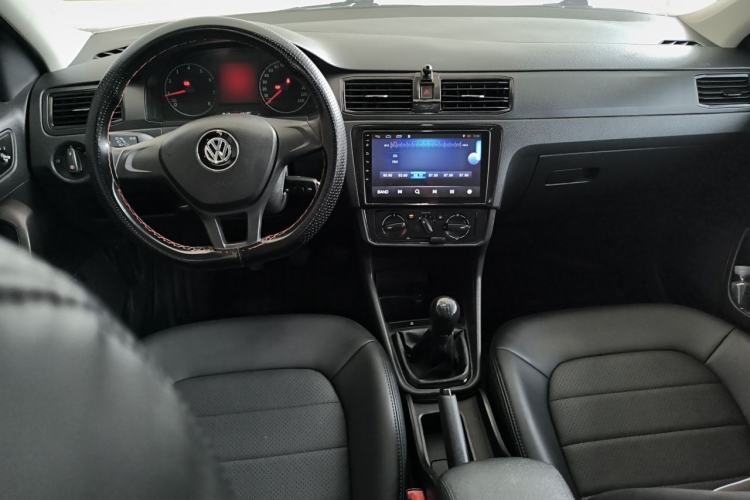 Used Volkswagen Santana 2018 1.5L Manual Fashion Edition Center Console
