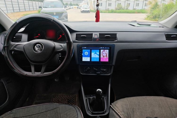 Used Volkswagen Santana 2018 1.5L Manual Fashion Edition Center Console