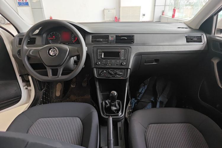 Used Volkswagen Santana 2018 1.5L Manual Fashion Edition Center Console