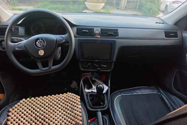 Used Volkswagen Santana 2018 1.5L Manual Fashion Edition Center Console