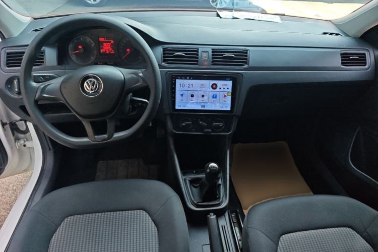 Used Volkswagen Santana 2018 1.5L Manual Fashion Edition Center Console