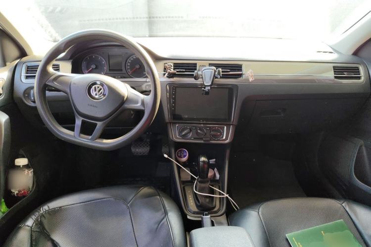 Used Volkswagen Santana 2018 Haval H6 1.5L Automatic Fashion Edition Center Console