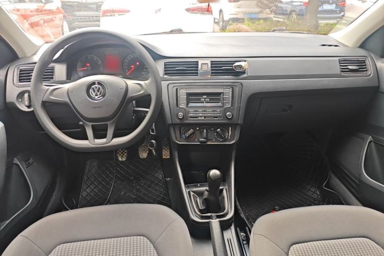 Used Volkswagen Santana 2018 1.5L Manual Fashion Edition Center Console