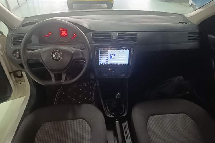 Used Volkswagen Santana 2018 1.5L Manual Fashion Edition Center Console