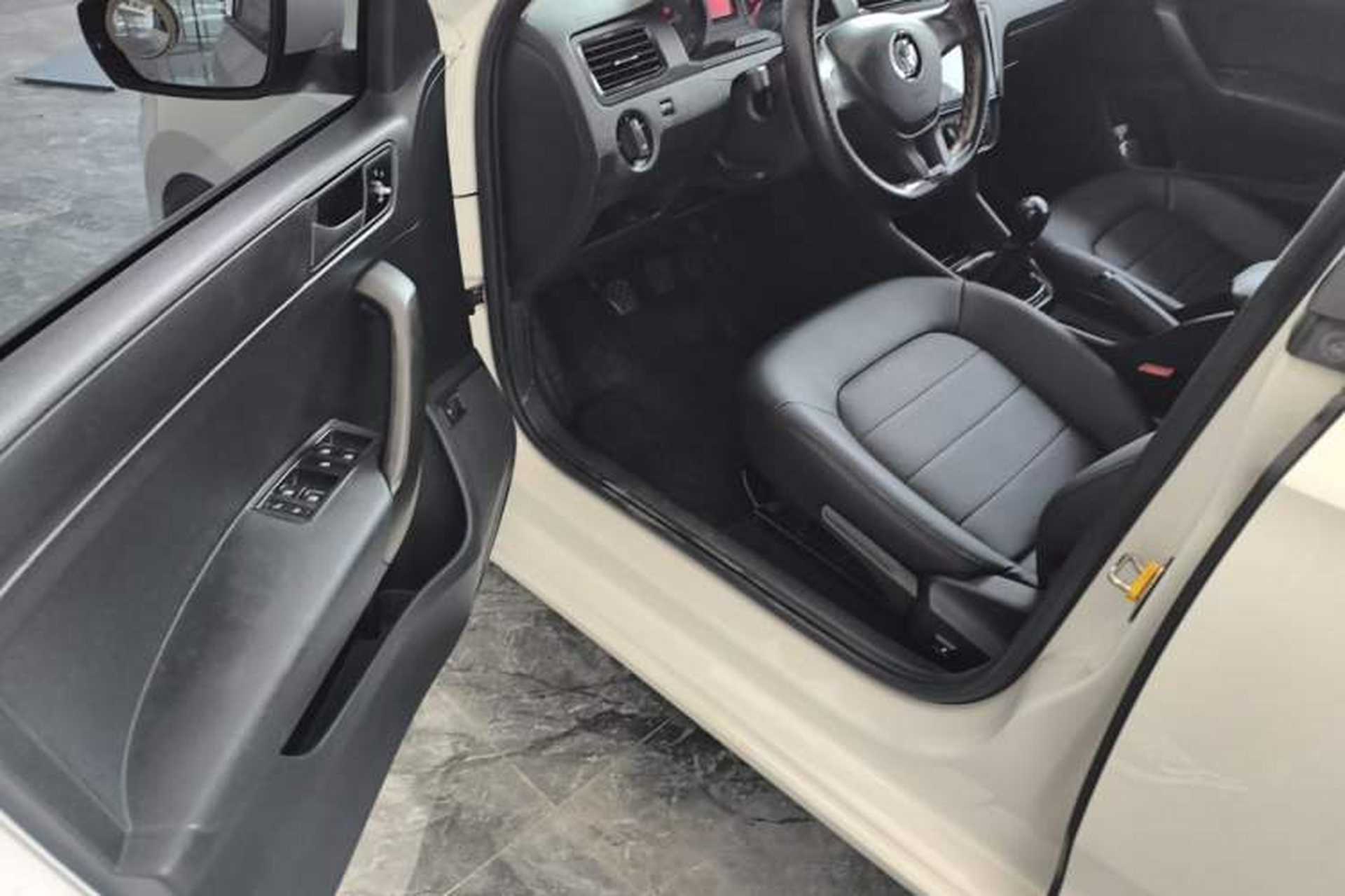 Used Volkswagen Santana 2018 1.5L Manual Fashion Edition Driver Seat