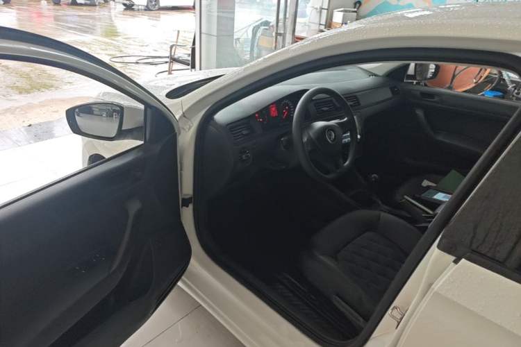 Used Volkswagen Santana 2018 1.5L Manual Fashion Edition Driver Seat