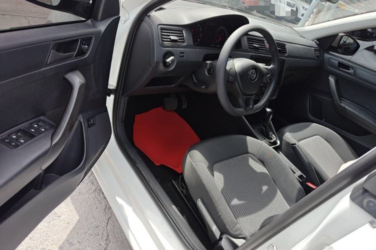 Used Volkswagen Santana 2018 1.5L Automatic Fashion Edition Driver Seat