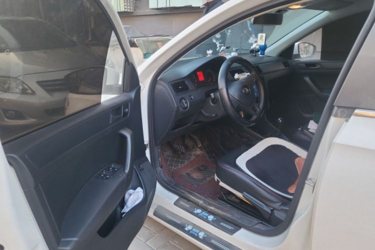 Used Volkswagen Santana 2018 1.5L Manual Fashion Edition Driver Seat