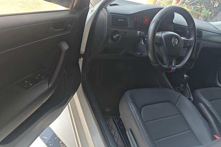 Used Volkswagen Santana 2018 1.5L Automatic Fashion Edition Driver Seat