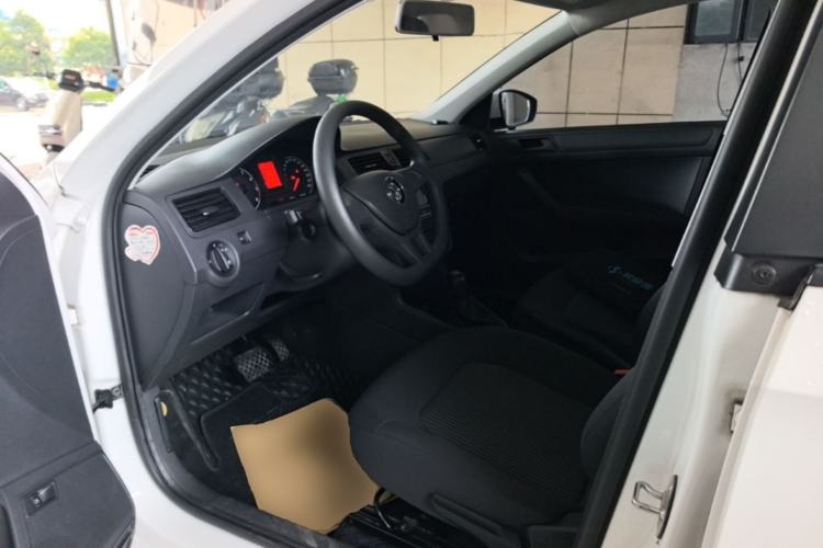 Used Volkswagen Santana 2018 1.5L Automatic Fashion Edition Driver Seat