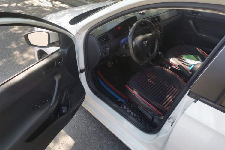 Used Volkswagen Santana 2018 1.5L Automatic Fashion Edition Driver Seat