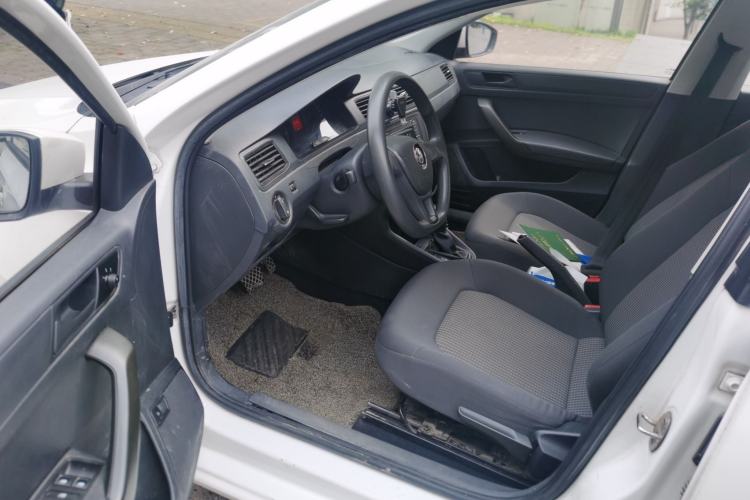 Used Volkswagen Santana 2018 1.5L Automatic Fashion Edition Driver Seat