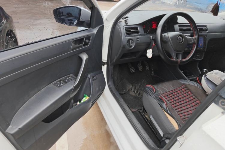 Used Volkswagen Santana 2018 1.5L Manual Fashion Edition Driver Seat
