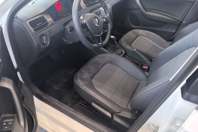 Used Volkswagen Santana 2018 1.5L Automatic Comfort Edition Driver Seat