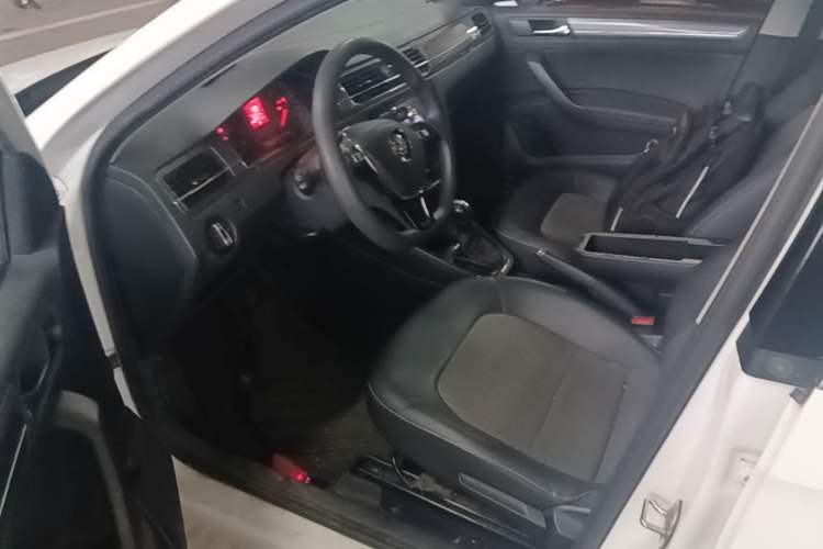 Used Volkswagen Santana 2018 1.5L Automatic Comfort Edition Driver Seat