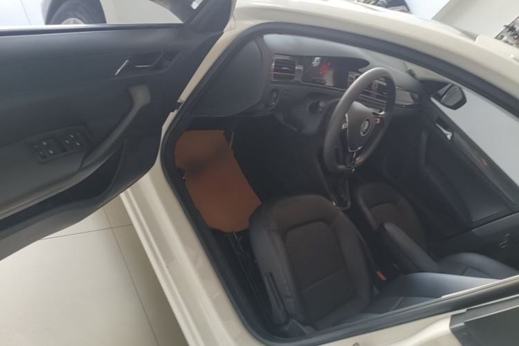 Used Volkswagen Santana 2018 Haval H9 1.5L Automatic Comfort Edition Driver Seat
