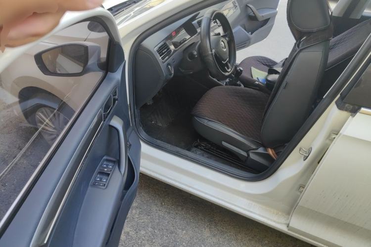 Used Volkswagen Santana 2018 1.5L Manual Comfort Edition Driver Seat