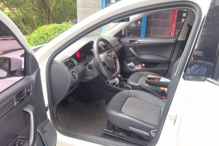 Used Volkswagen Santana 2018 1.5L Automatic Comfort Edition Driver Seat