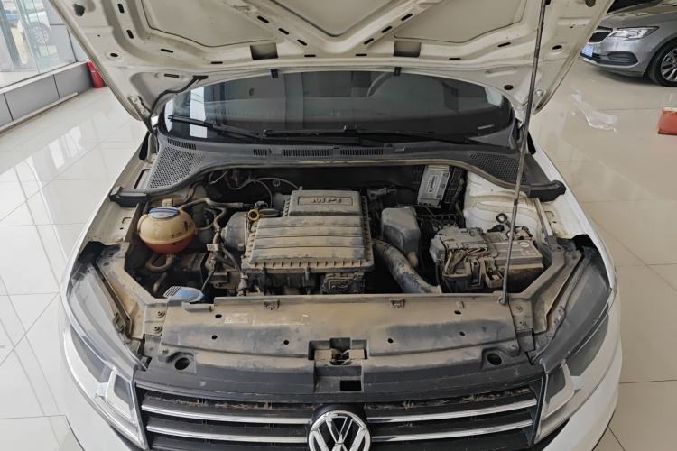 Used Volkswagen Santana 2018 1.5L Manual Fashion Edition Engine Bay