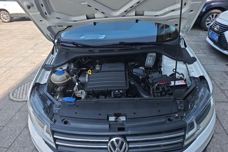 Used Volkswagen Santana 2018 1.5L Manual Fashion Edition Engine Bay