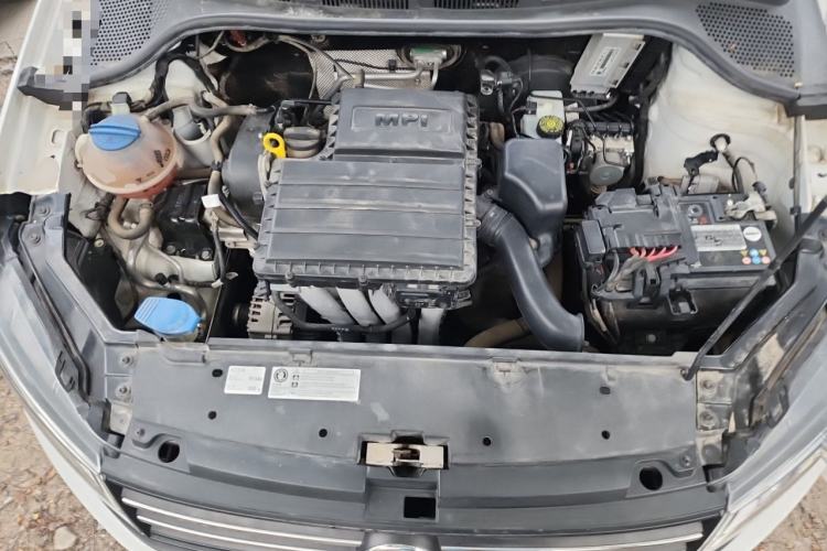 Used Volkswagen Santana 2018 1.5L Manual Fashion Edition Engine Bay