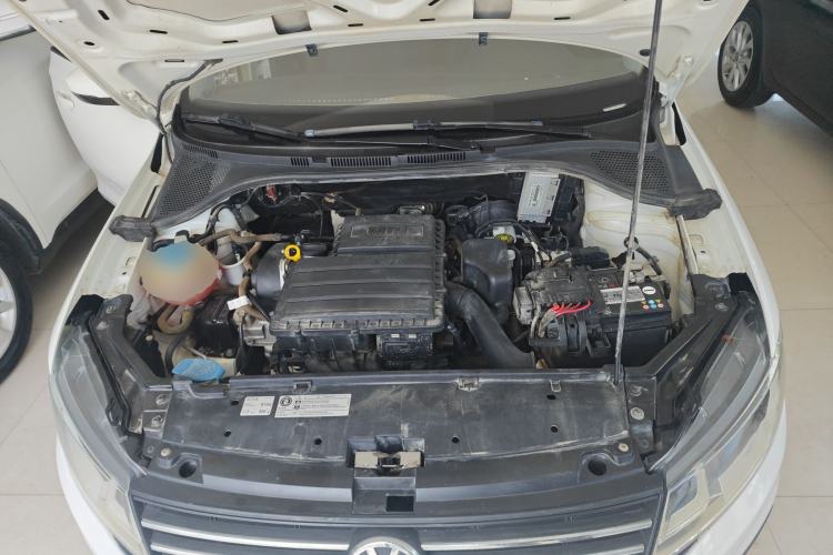 Used Volkswagen Santana 2018 1.5L Automatic Fashion Edition Engine Bay