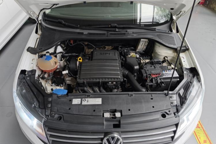 Used Volkswagen Santana 2018 1.5L Automatic Fashion Edition Engine Bay