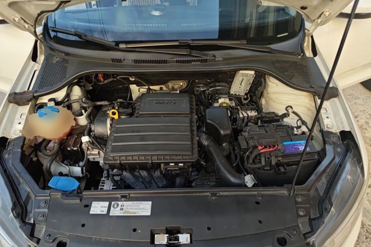 Used Volkswagen Santana 2018 1.5L Automatic Fashion Edition Engine Bay