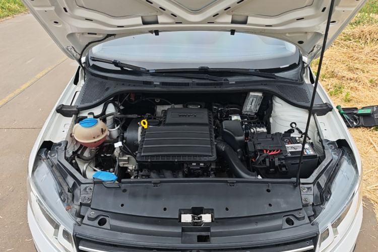 Used Volkswagen Santana 2018 1.5L Manual Fashion Edition Engine Bay