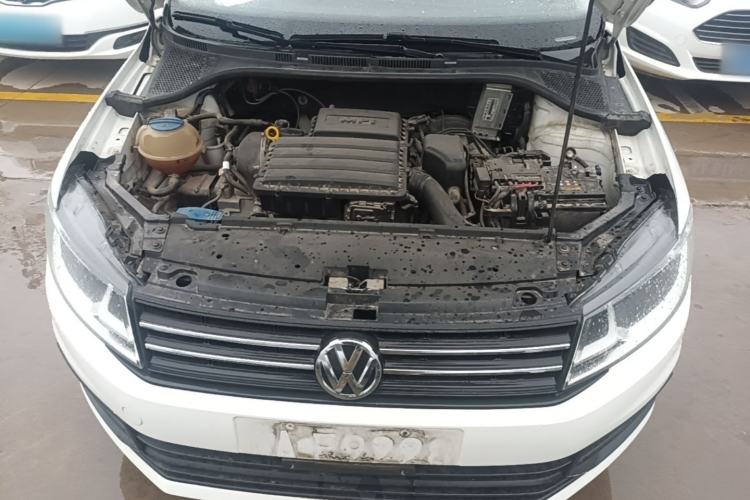 Used Volkswagen Santana 2018 1.5L Automatic Fashion Edition Engine Bay