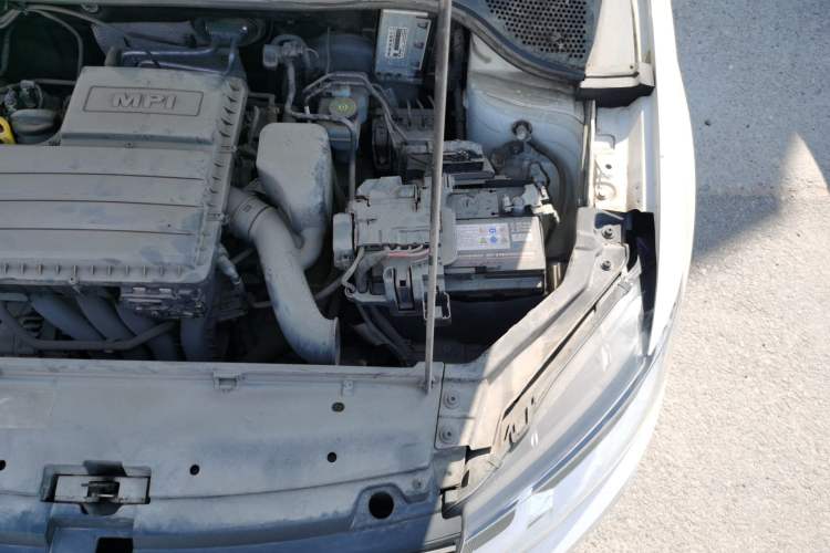 Used Volkswagen Santana 2018 1.5L Automatic Fashion Edition Engine Bay Left