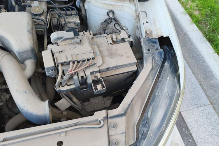 Used Volkswagen Santana 2018 1.5L Manual Fashion Edition Engine Bay Left