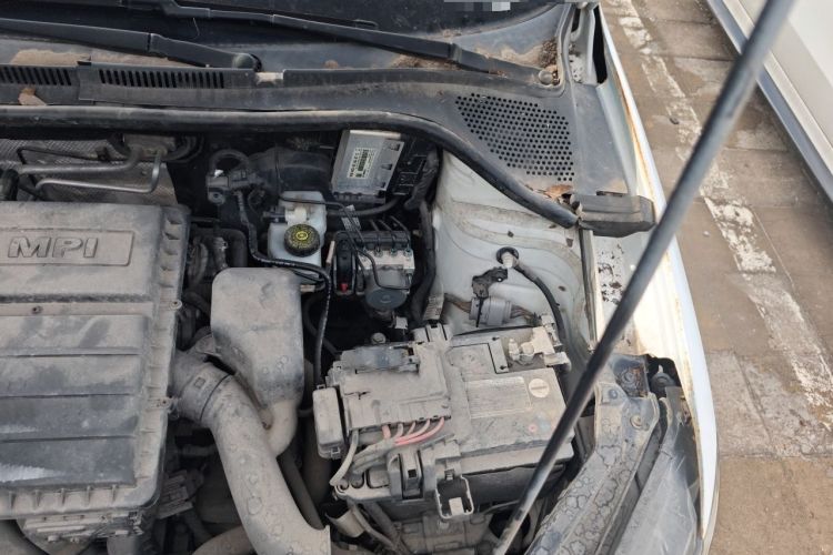 Used Volkswagen Santana 2018 1.5L Manual Fashion Edition Engine Bay Left