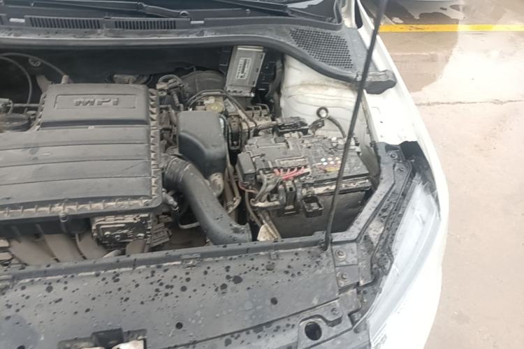 Used Volkswagen Santana 2018 1.5L Automatic Fashion Edition Engine Bay Left