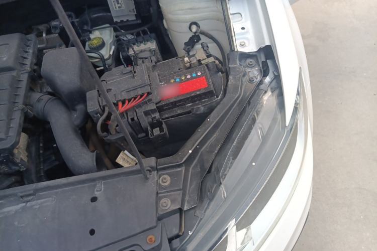 Used Volkswagen Santana 2018 1.5L Manual Fashion Edition Engine Bay Left