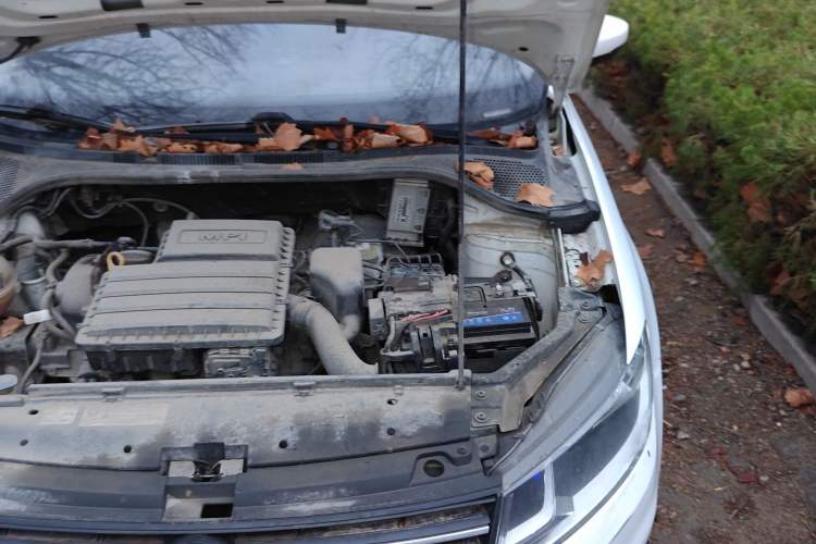 Used Volkswagen Santana 2018 1.5L Manual Fashion Edition Engine Bay Left