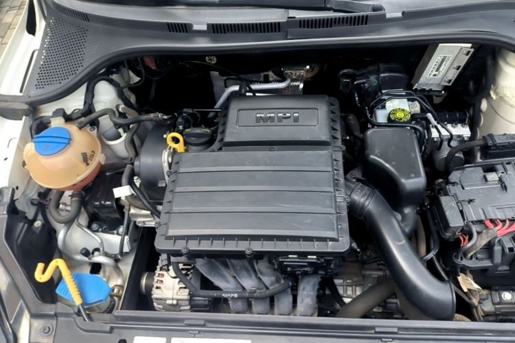 Used Volkswagen Santana 2018 1.5L Automatic Fashion Edition Engine Bay