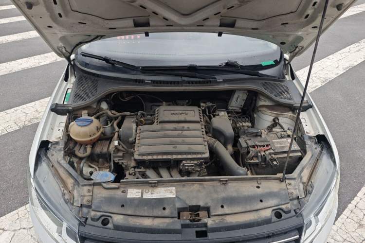 Used Volkswagen Santana 2018 1.5L Manual Fashion Edition Engine Bay