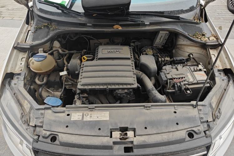 Used Volkswagen Santana 2018 1.5L Automatic Fashion Edition Engine Bay