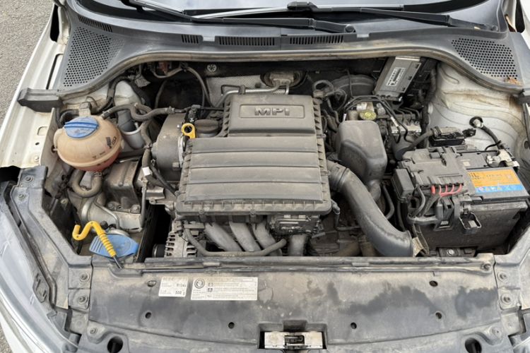 Used Volkswagen Santana 2018 1.5L Automatic Fashion Edition Engine Bay