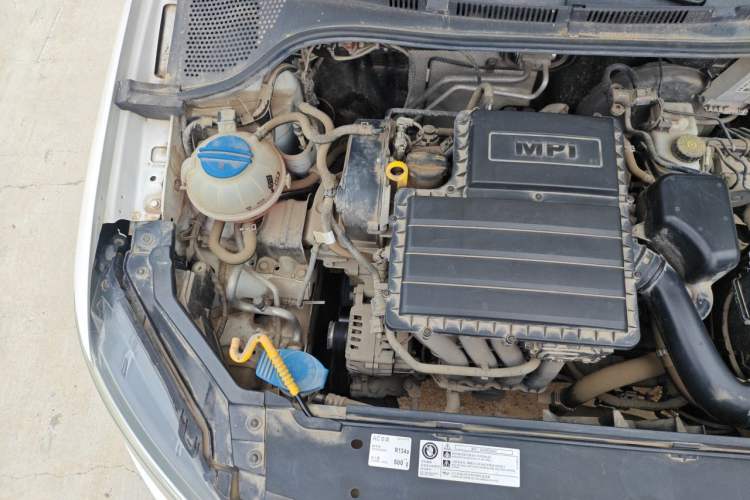 Used Volkswagen Santana 2018 1.5L Manual Fashion Edition Engine Bay Right