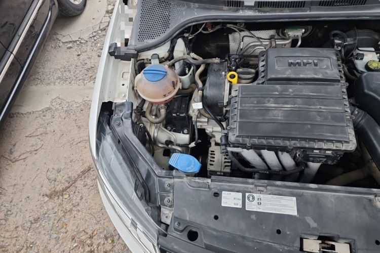 Used Volkswagen Santana 2018 1.5L Manual Fashion Edition Engine Bay Right